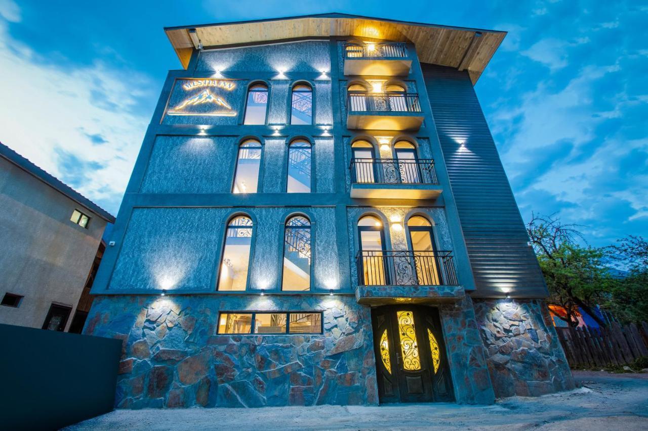 Hotel Mestia Inn Kültér fotó