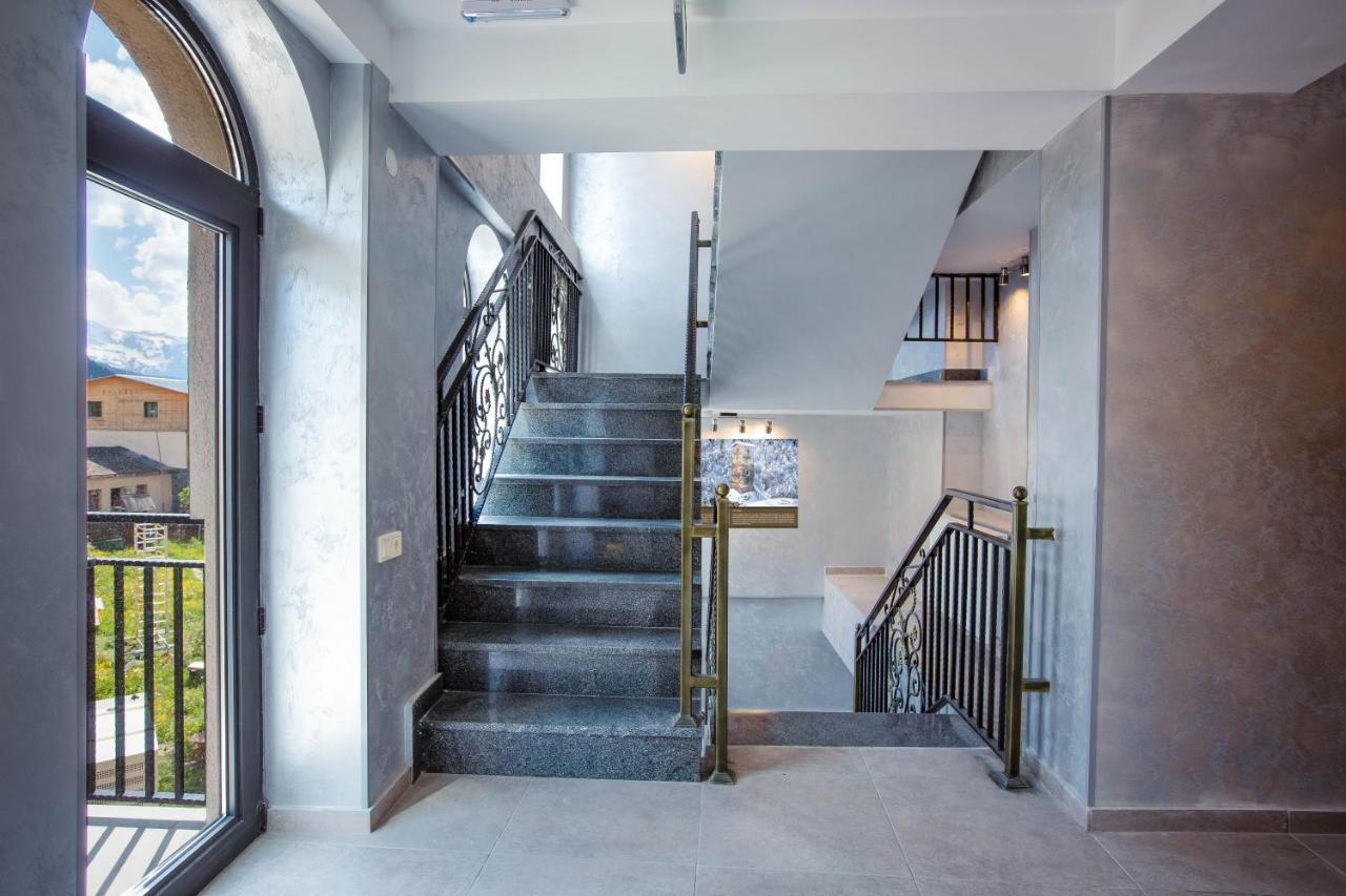 Hotel Mestia Inn Kültér fotó
